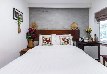 6 Bedroom Villa For Sale - Svay Dangkum, Siem Reap thumbnail