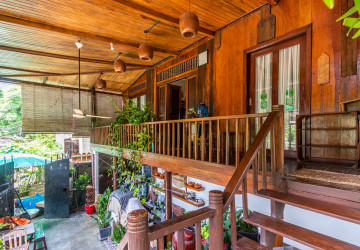 6 Bedroom Villa For Sale - Svay Dangkum, Siem Reap thumbnail