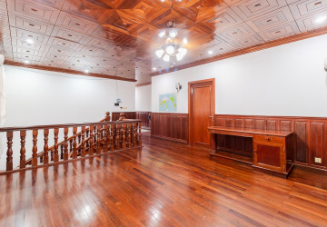 4 Bedroom House For Rent - Kouk Chak, Siem Reap thumbnail