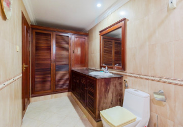 4 Bedroom House For Rent - Kouk Chak, Siem Reap thumbnail