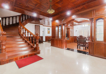 4 Bedroom House For Rent - Kouk Chak, Siem Reap thumbnail