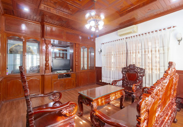 4 Bedroom House For Rent - Kouk Chak, Siem Reap thumbnail