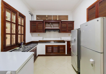 4 Bedroom House For Rent - Kouk Chak, Siem Reap thumbnail