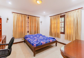 4 Bedroom House For Rent - Kouk Chak, Siem Reap thumbnail