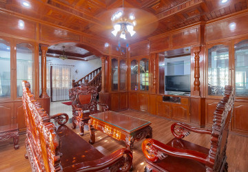 4 Bedroom House For Rent - Kouk Chak, Siem Reap thumbnail