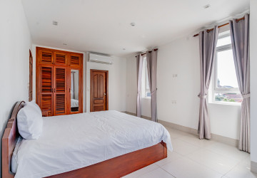 1 Bedroom Serviced Apartment For Rent - Toul Tum Poung 1, Phnom Penh thumbnail