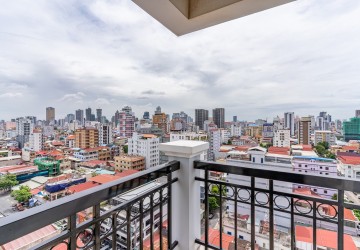 3 Bedroom Penthouse Serviced Apartment For Rent - Toul Tum Poung 1, Phnom Penh thumbnail