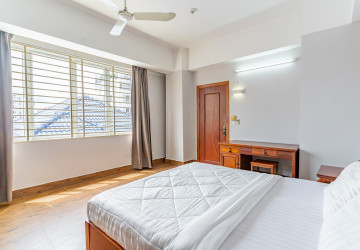 1 Bedroom Serviced Apartment For Rent - Toul Tom Pong 2, Phnom Penh thumbnail