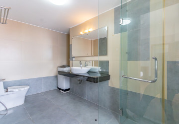 1 Bedroom Serviced Apartment For Rent - Toul Tom Pong 2, Phnom Penh thumbnail