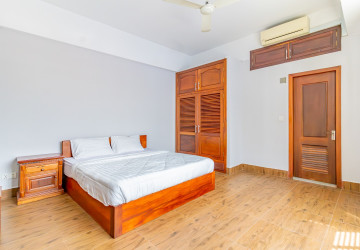 1 Bedroom Serviced Apartment For Rent - Toul Tom Pong 2, Phnom Penh thumbnail