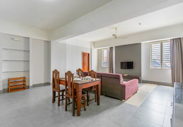 1 Bedroom Serviced Apartment For Rent - Toul Tom Pong 2, Phnom Penh thumbnail