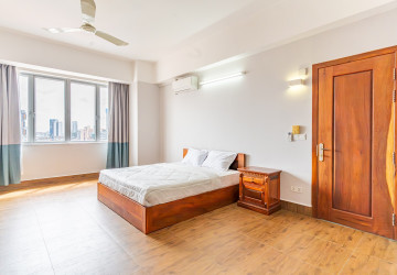 2 Bedroom Serviced Apartment for Rent - Toul Tom Pong 2, Phnom Penh thumbnail