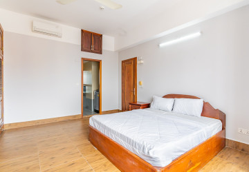 2 Bedroom Serviced Apartment for Rent - Toul Tom Pong 2, Phnom Penh thumbnail