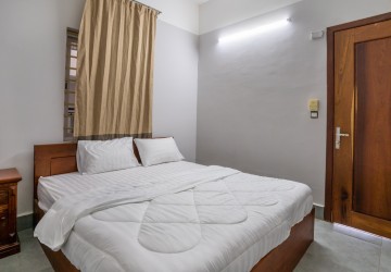 3 Bedroom Serviced Apartment For Rent - Toul Tom Pong, Phnom Penh thumbnail