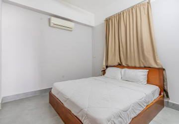 3 Bedroom Serviced Apartment For Rent - Toul Tom Pong 2, Phnom Penh thumbnail