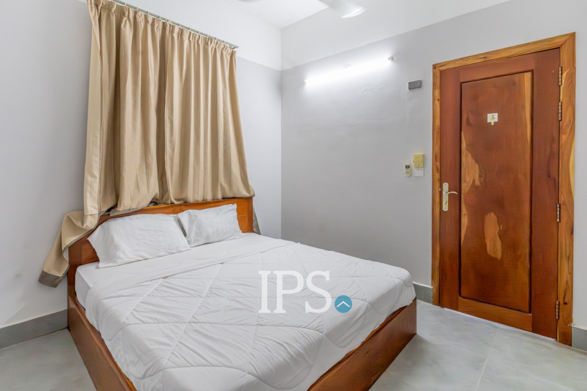 3 Bedroom Serviced Apartment For Rent - Toul Tom Pong 2, Phnom Penh