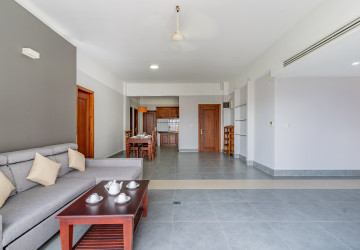 3 Bedroom Serviced Apartment For Rent - Toul Tom Pong 2, Phnom Penh thumbnail