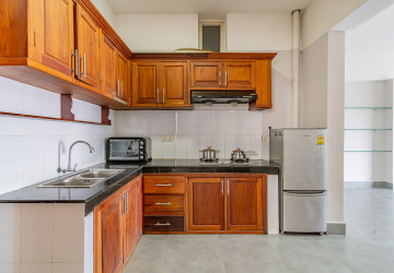 3 Bedroom Serviced Apartment For Rent - Toul Tom Pong 2, Phnom Penh thumbnail