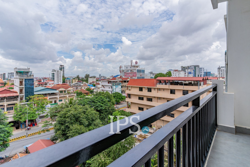 3 Bedroom Serviced Apartment For Rent - Toul Tom Pong 2, Phnom Penh