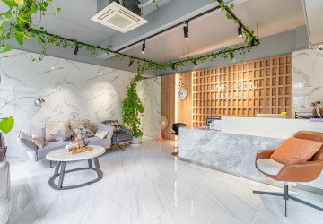 3 Bedroom Serviced Apartment For Rent - Toul Tom Pong 2, Phnom Penh thumbnail