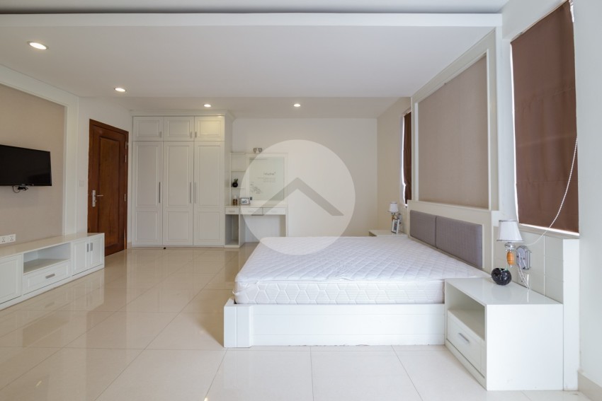 2 Bedroom Serviced Apartment For Rent - Toul Tum Poung 1,  Phnom Penh