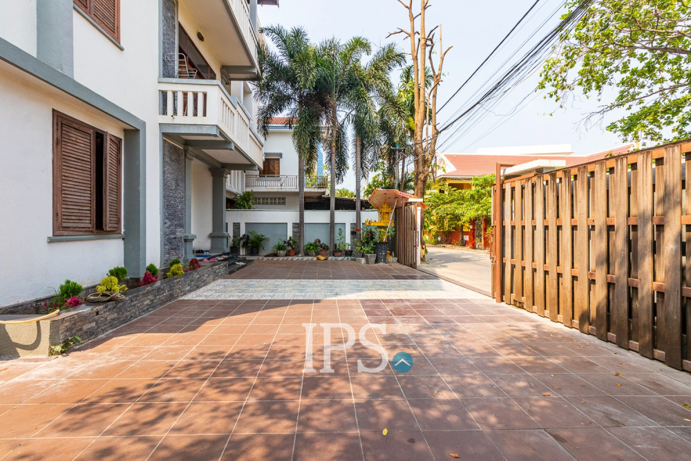1 Bedroom Apartment For Rent - Svay Dangkum, Siem Reap - Image 16