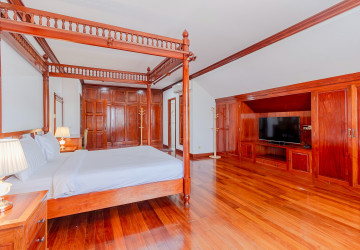 4 Bedroom Apartment For Rent - Sala Kamreuk, Siem Reap thumbnail