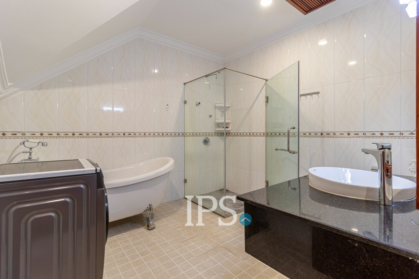 4 Bedroom Apartment For Rent - Sala Kamreuk, Siem Reap