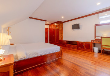 4 Bedroom Apartment For Rent - Sala Kamreuk, Siem Reap thumbnail