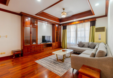 4 Bedroom Apartment For Rent - Sala Kamreuk, Siem Reap thumbnail