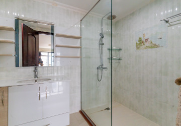 2 Bedroom Serviced Apartment For Rent - BKK1, Phnom Penh thumbnail