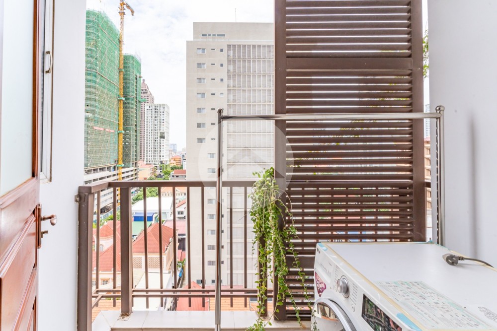 1 Bedroom Serviced Apartment For Rent - BKK1, Phnom Penh - Image 17