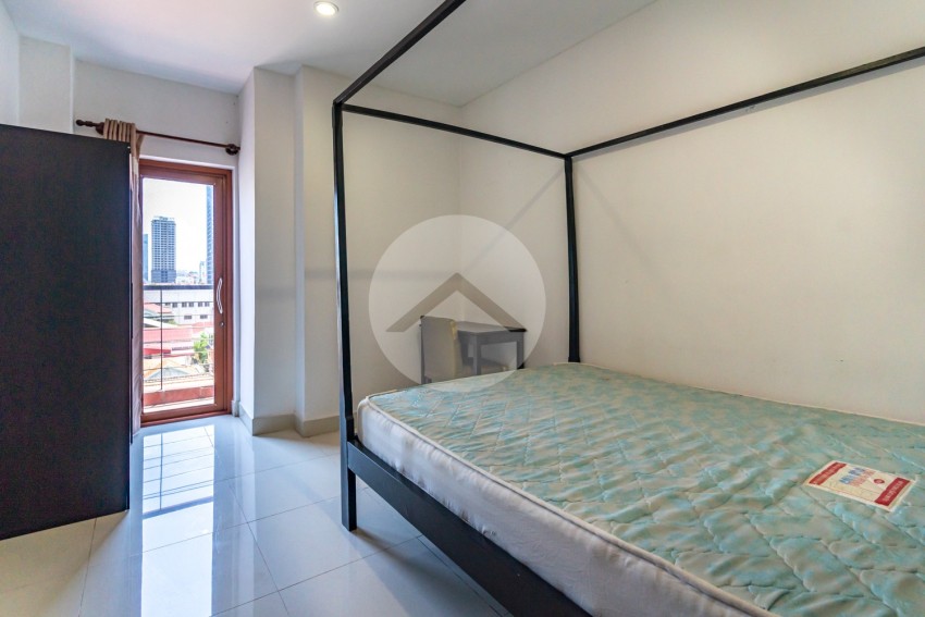 3 Bedroom Serviced Apartment For Rent  - Daun Penh, Phnom Penh