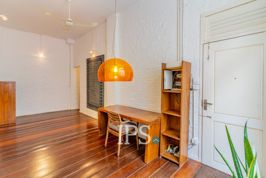 Renovated 2 Bedroom Apartment For Rent - Phsar Kandal 1, Phnom Penh