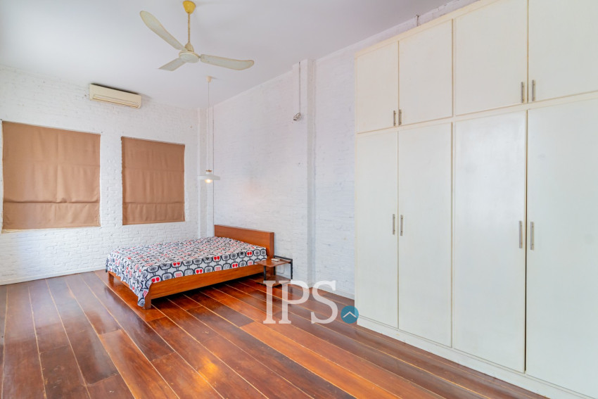 Renovated 2 Bedroom Apartment For Rent - Phsar Kandal 1, Phnom Penh
