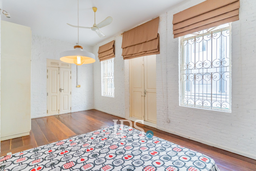 Renovated 2 Bedroom Apartment For Rent - Phsar Kandal 1, Phnom Penh
