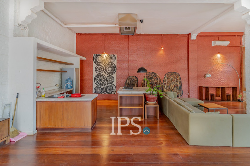 Renovated 2 Bedroom Apartment For Rent - Phsar Kandal 1, Phnom Penh