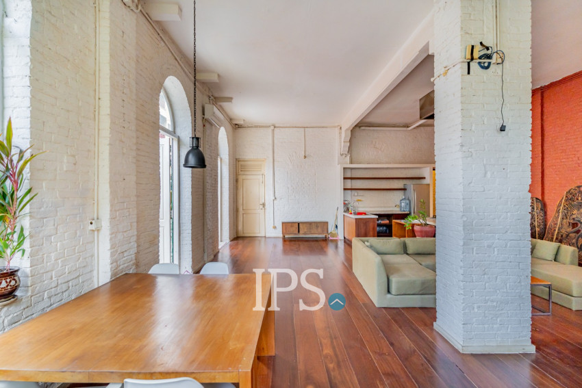 Renovated 2 Bedroom Apartment For Rent - Phsar Kandal 1, Phnom Penh