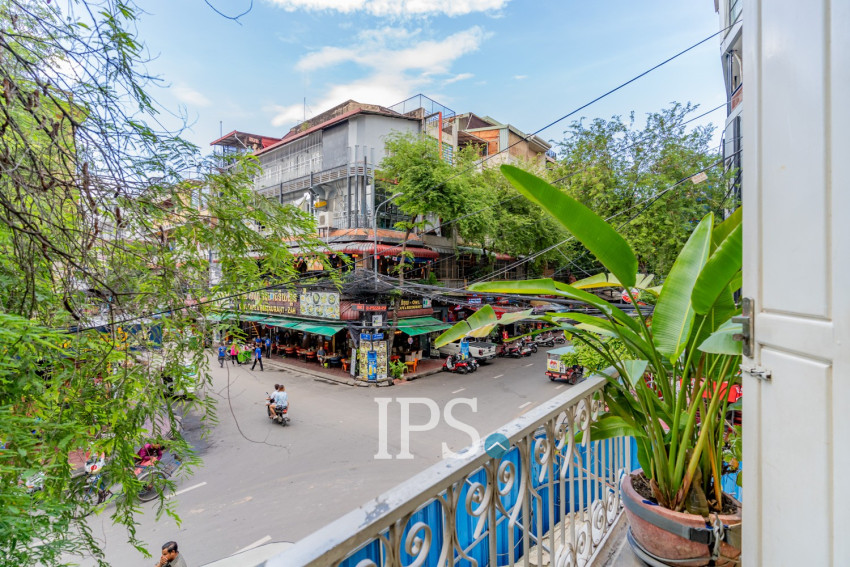 Renovated 2 Bedroom Apartment For Rent - Phsar Kandal 1, Phnom Penh