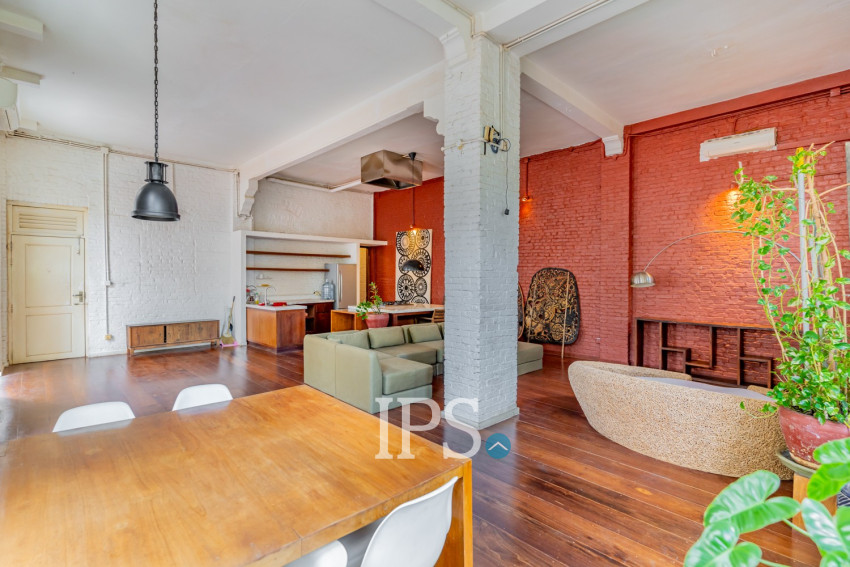 Renovated 2 Bedroom Apartment For Rent - Phsar Kandal 1, Phnom Penh