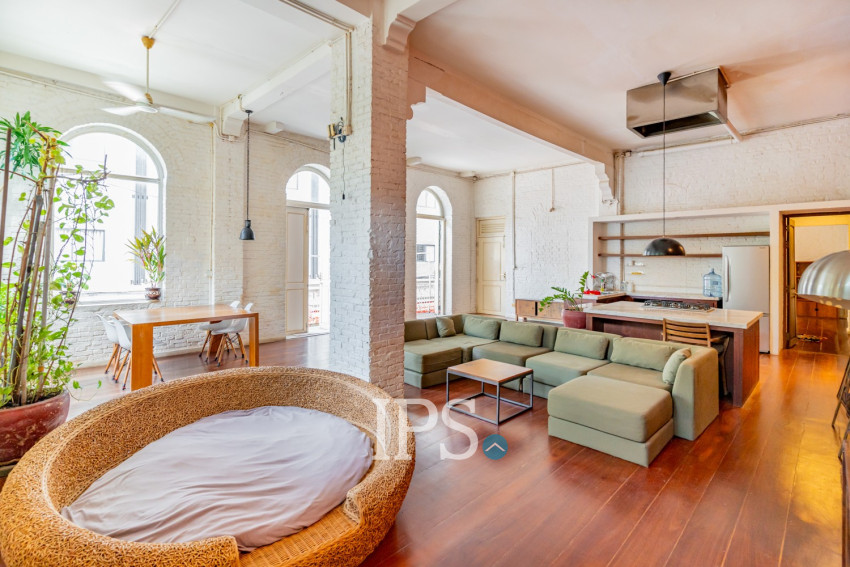 Renovated 2 Bedroom Apartment For Rent - Phsar Kandal 1, Phnom Penh