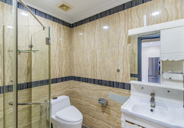 3 Bedroom Serviced Apartment For Rent - BKK1, Phnom Penh thumbnail