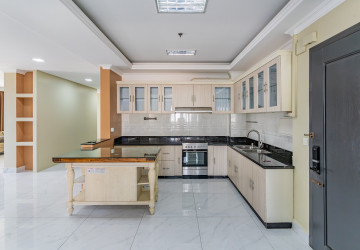 3 Bedroom Serviced Apartment For Rent - BKK1, Phnom Penh thumbnail