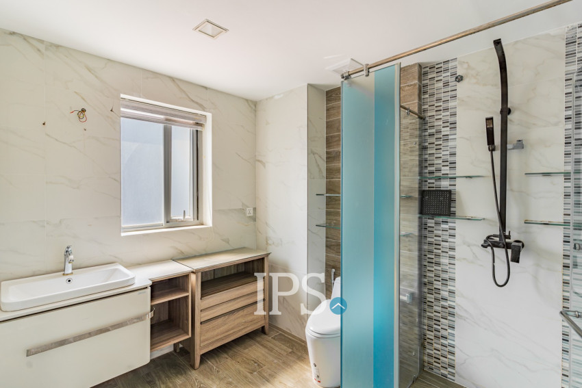 3 Bedroom Serviced Apartment For Rent - BKK1, Phnom Penh