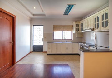 2 Bedroom Apartment For Rent - BKK1, Phnom Penh thumbnail