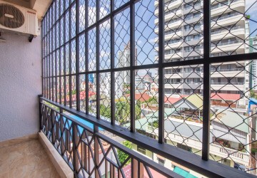 2 Bedroom Apartment For Rent - BKK1, Phnom Penh thumbnail