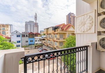 3 Bedroom Seviced Apartment For Rent - Toul Tum Poung 1, Phnom Penh thumbnail