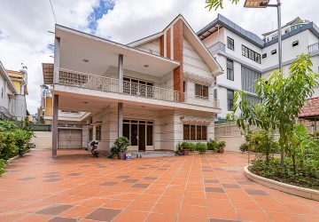 6 Bedroom Commercial Villa For Rent - BKK1, Phnom Penh thumbnail