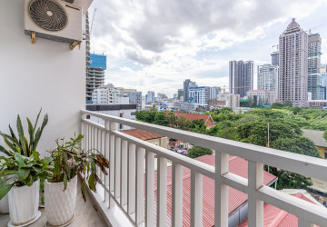 1 Bedroom Serviced Apartment For Rent - BKK1, Phnom Penh thumbnail