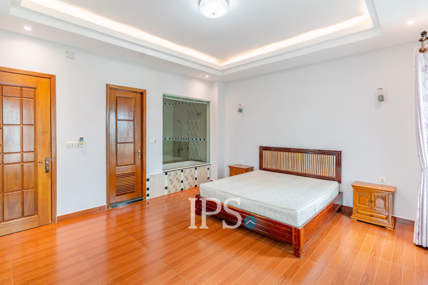 2 Bedroom Serviced Apartment For Rent - Phsar Daeum Thkov, Phnom Penh